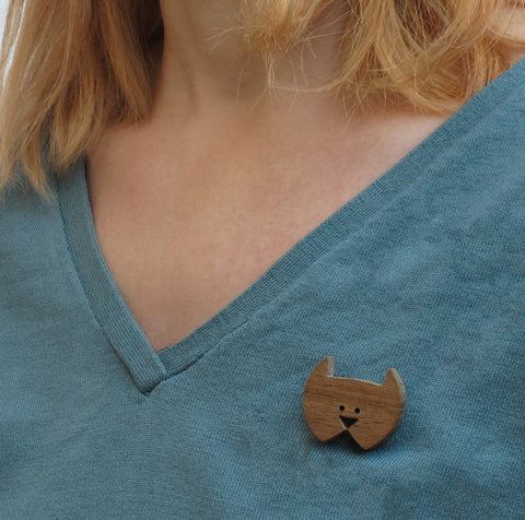 handmade wooden magnetic brooch gift