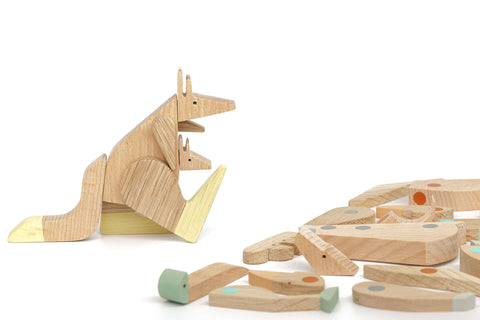 Kangaroo wooden magnetic toy